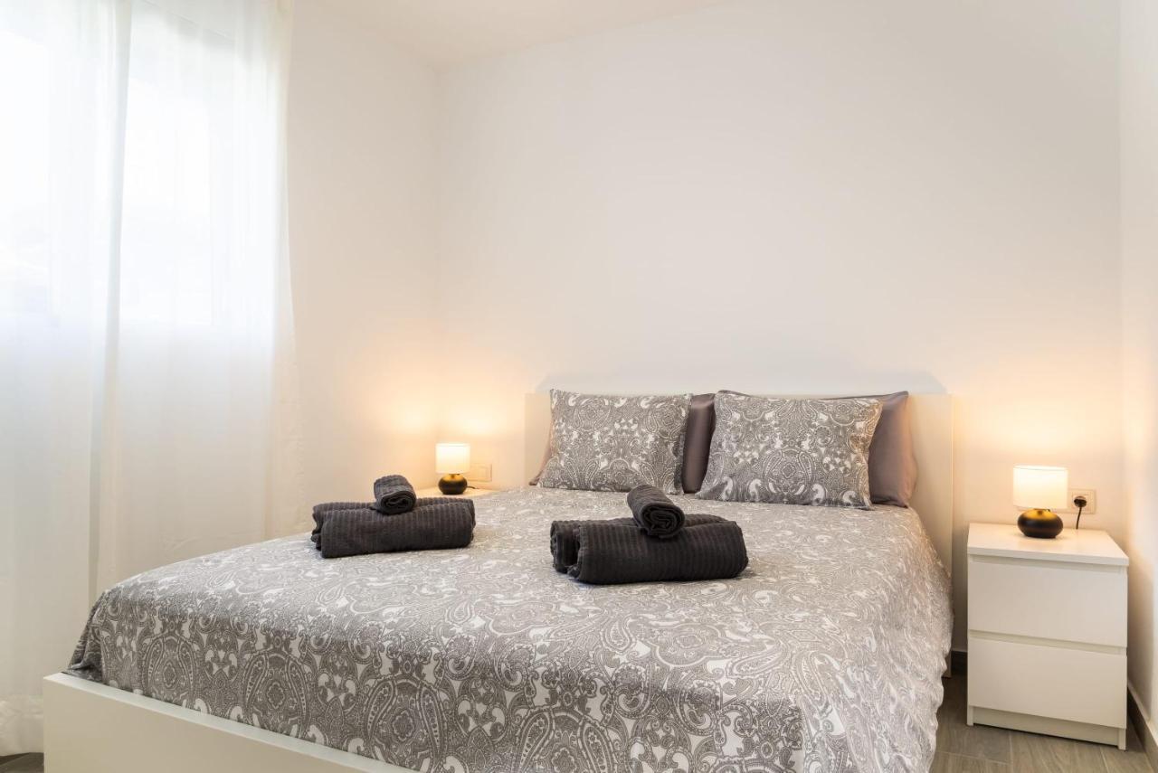 Casa Lucien - Newly Refurbished Apartment With Swimming Pool - Ideal For Couples Corralejo Exterior photo